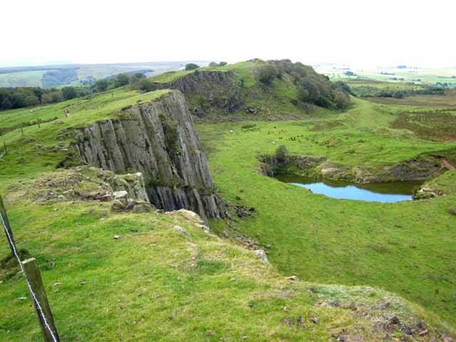 Hadrian's Wall running along the crags at Walltown